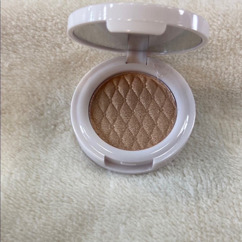 Champagne Shimmer Eyeshadow